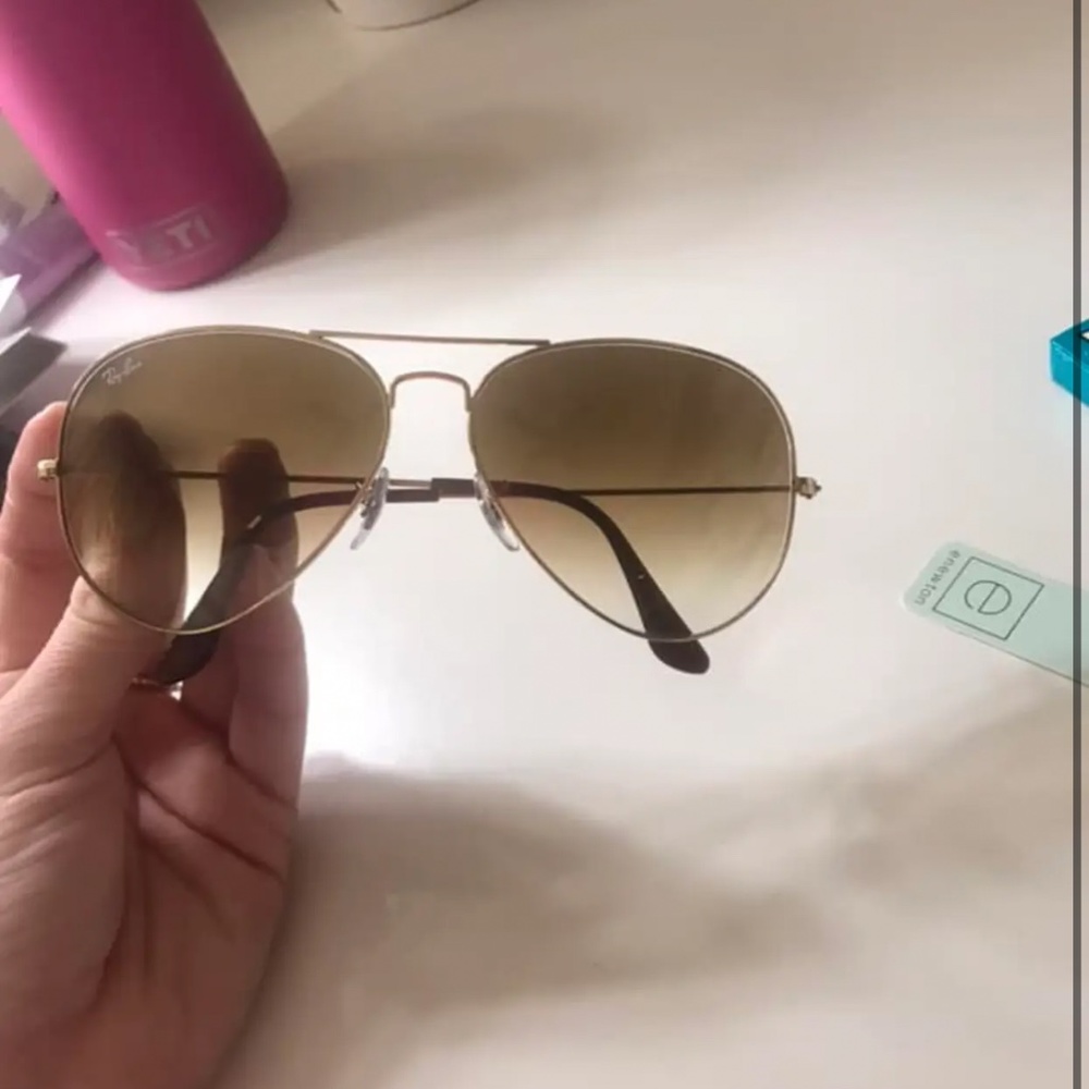 BRAND NEW ray ban aviator sunglasses